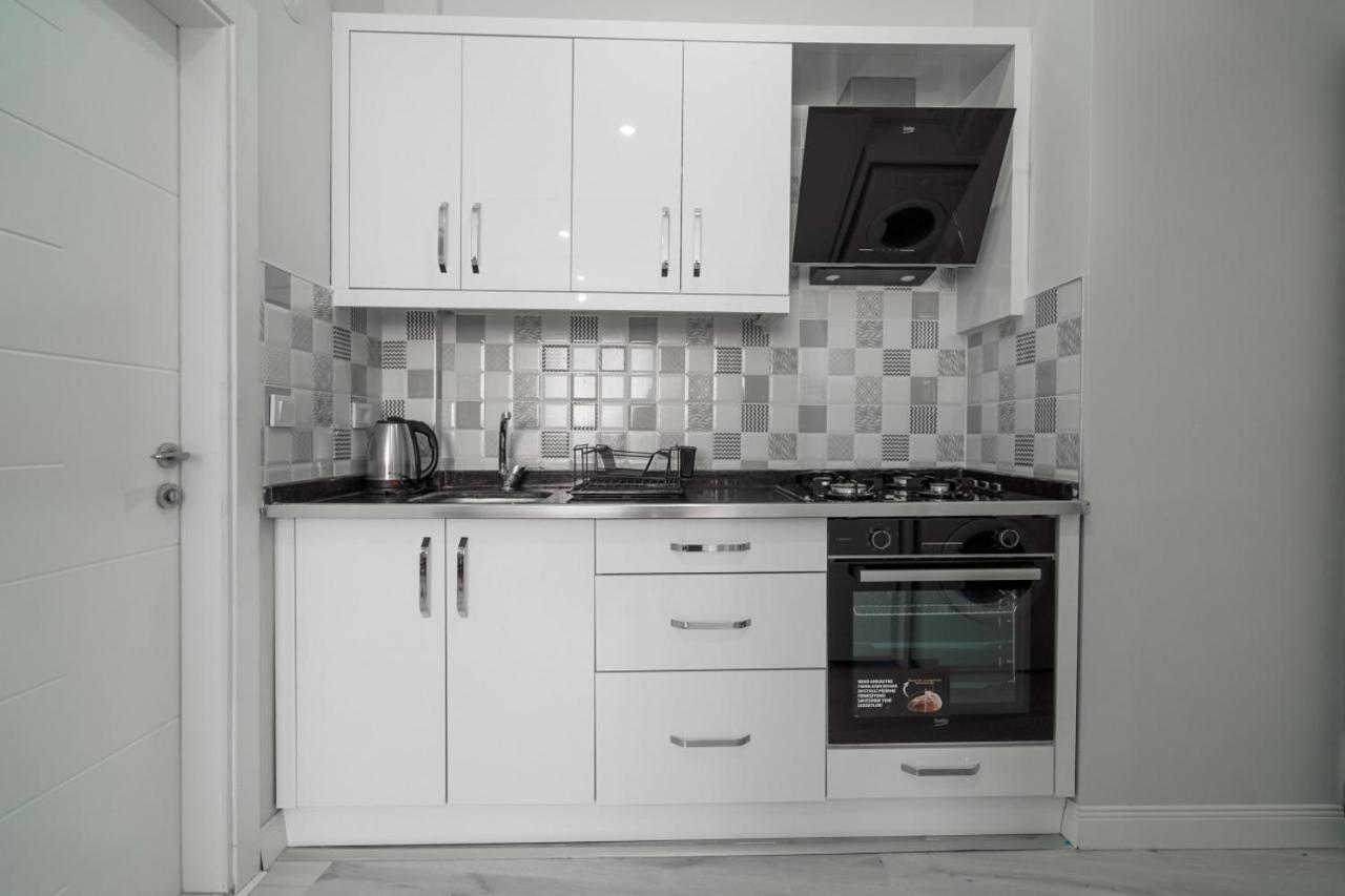 Charming And Central Flat Near Beach In Muratpasa Appartement Antalya Buitenkant foto